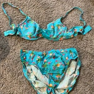 Vintage Victoria’s Secret bikini